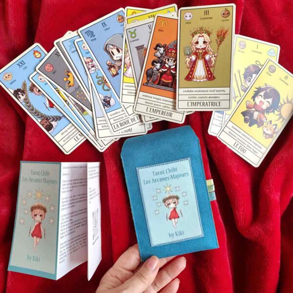 jeu de tarot divinatoire chibi