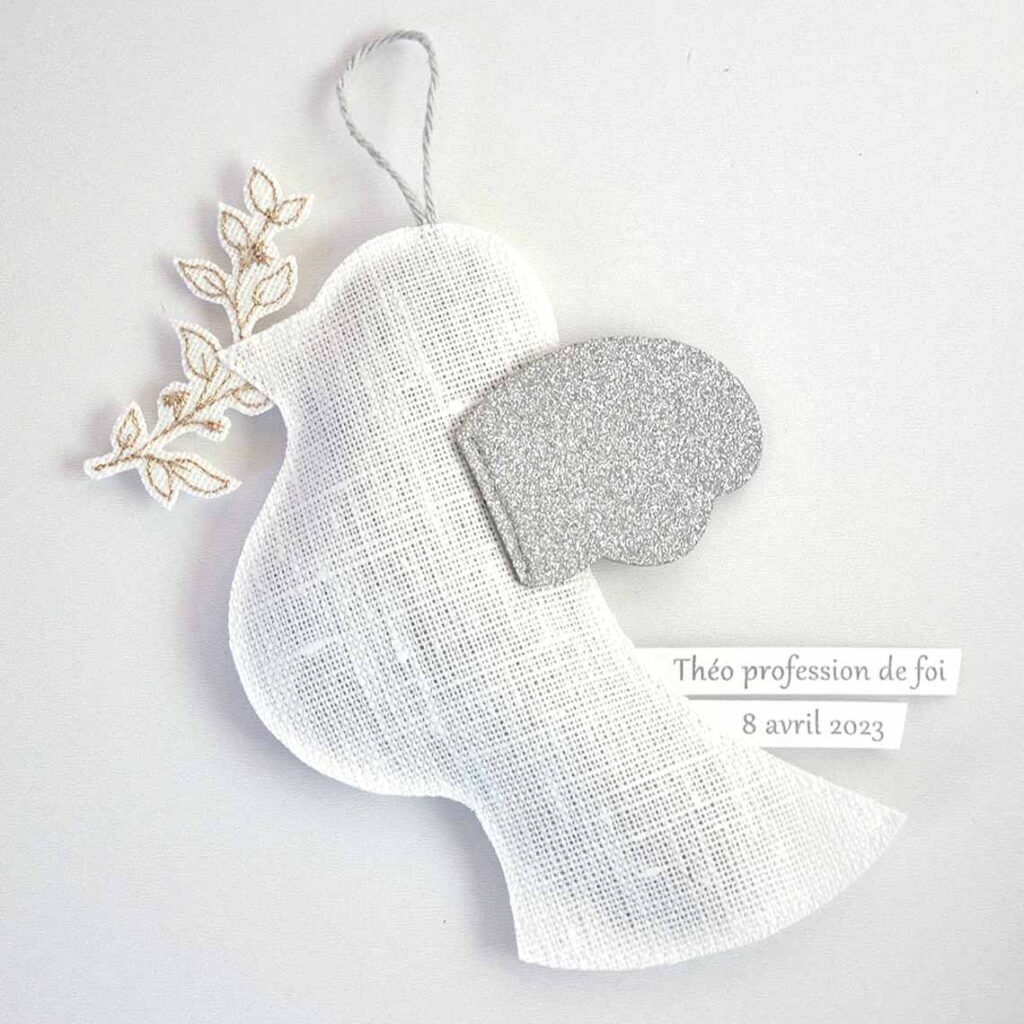 cadeau invité sachet de lavande colombe brodée