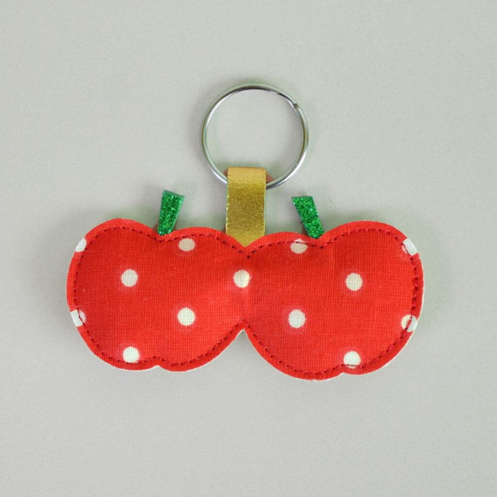 porte clé tissu cerise goodies event